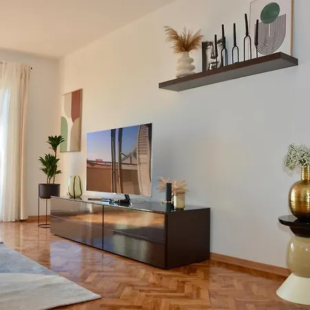Apartments Toma Novalja Exterior photo