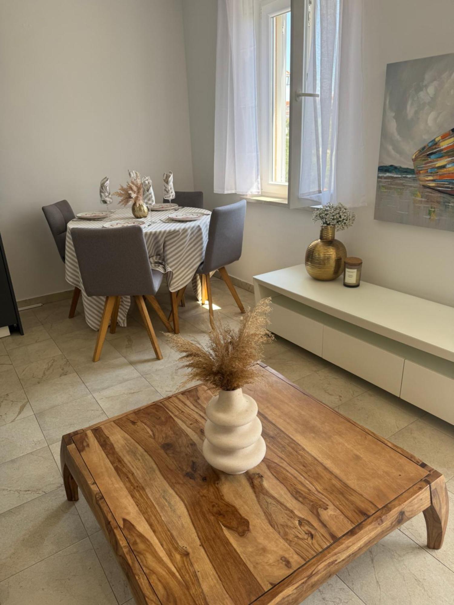 Toma Apartment *