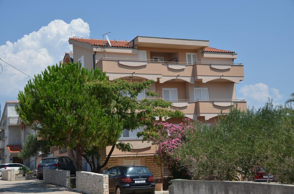 Toma Apartment *
